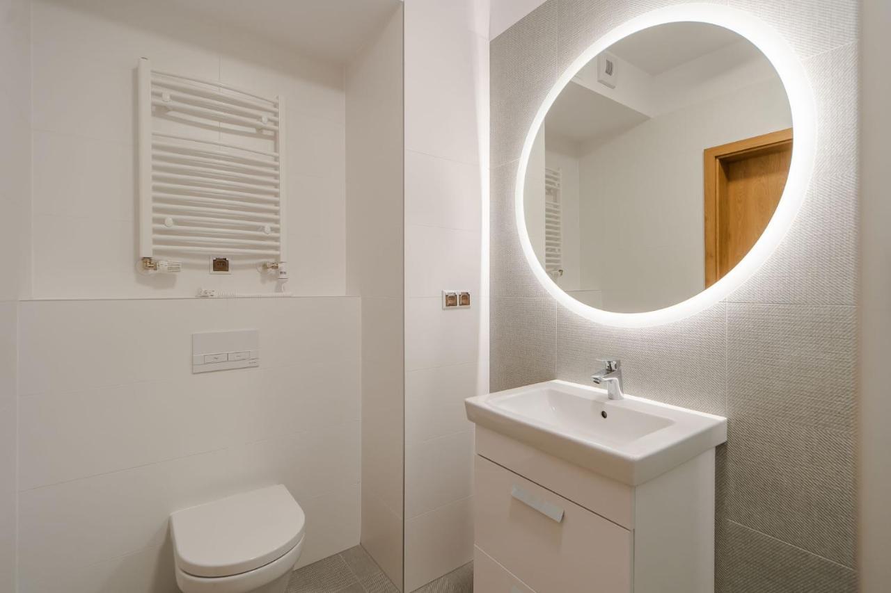 Aquamarina Prima 100 By Renters Apartment เมียนซิดดรอแย ภายนอก รูปภาพ