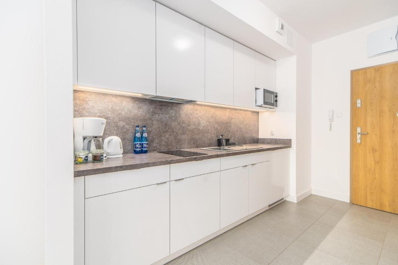 Aquamarina Prima 100 By Renters Apartment เมียนซิดดรอแย ภายนอก รูปภาพ